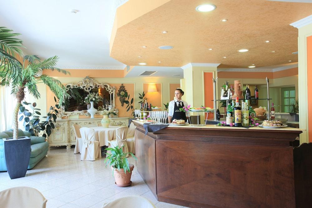 Hotel Balconata 2.0 Banqueting & Lucera