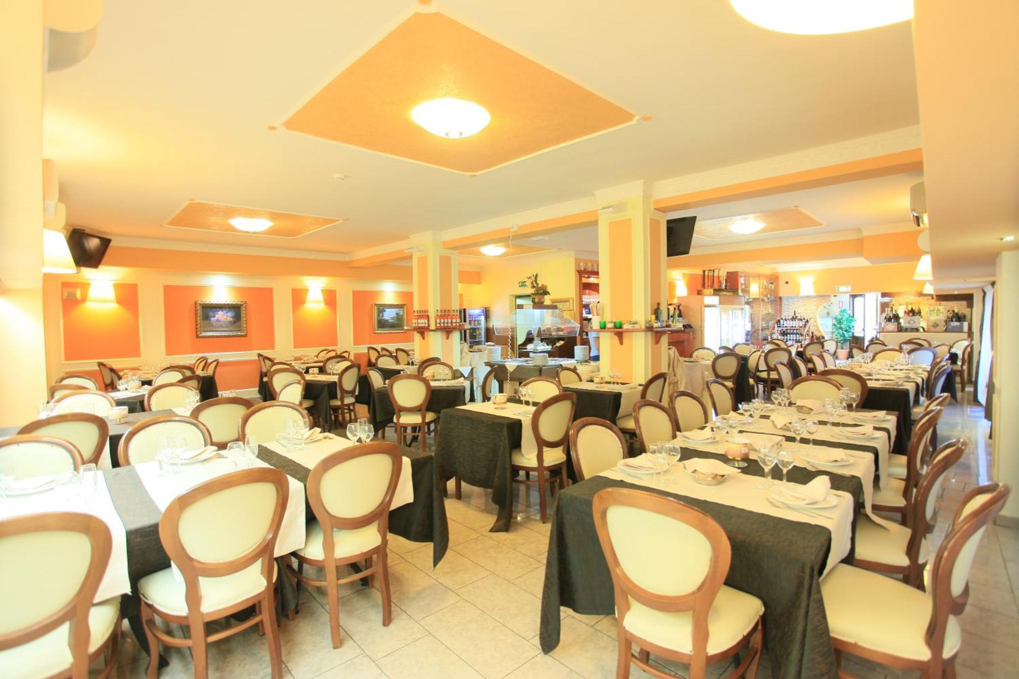 Hotel Balconata 2.0 Banqueting & 4*