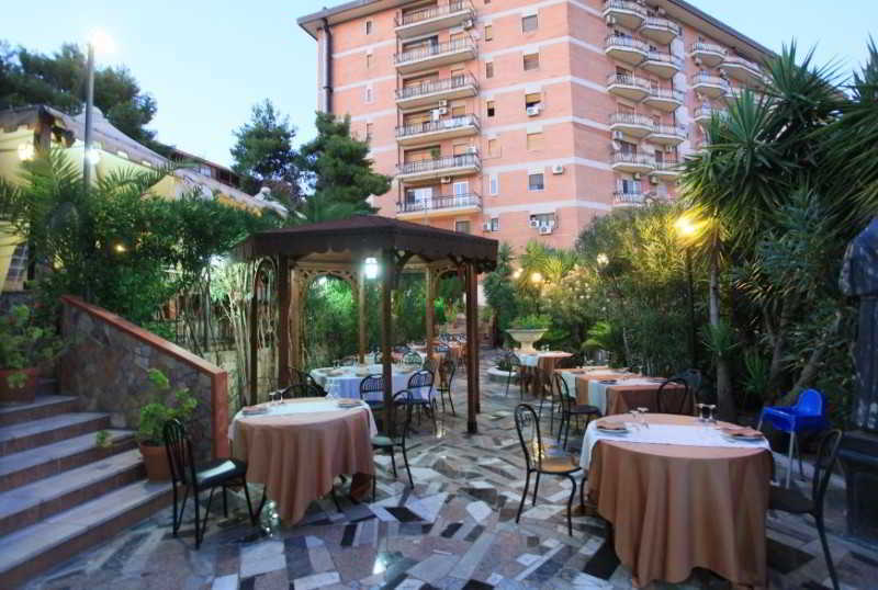Balconata 2.0 Banqueting &