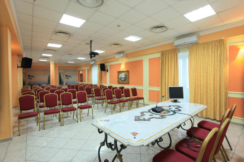 Balconata 2.0 Banqueting &